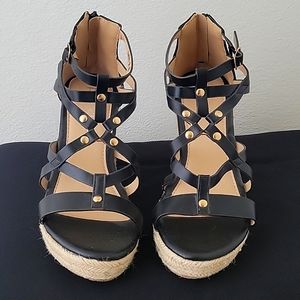 Refresh Brand strappy black wedge heel shoes. Size 8.5